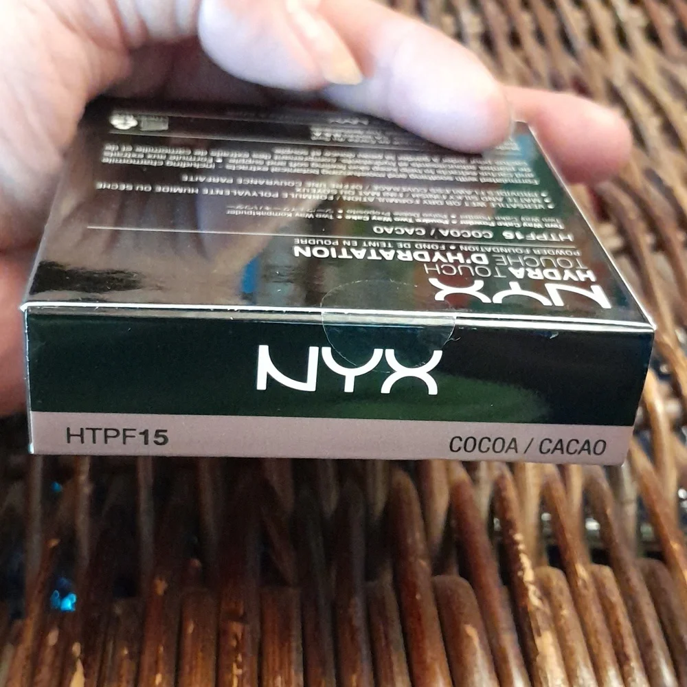NYX HYDRO TOUCH COCOA HTPF15 2 Way Cake Powder Foundation
